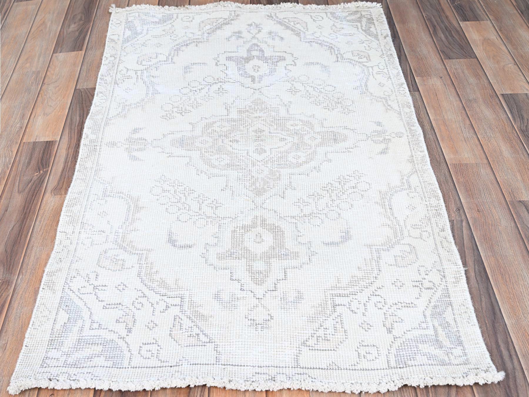 Overdyed & Vintage Rugs LUV769986